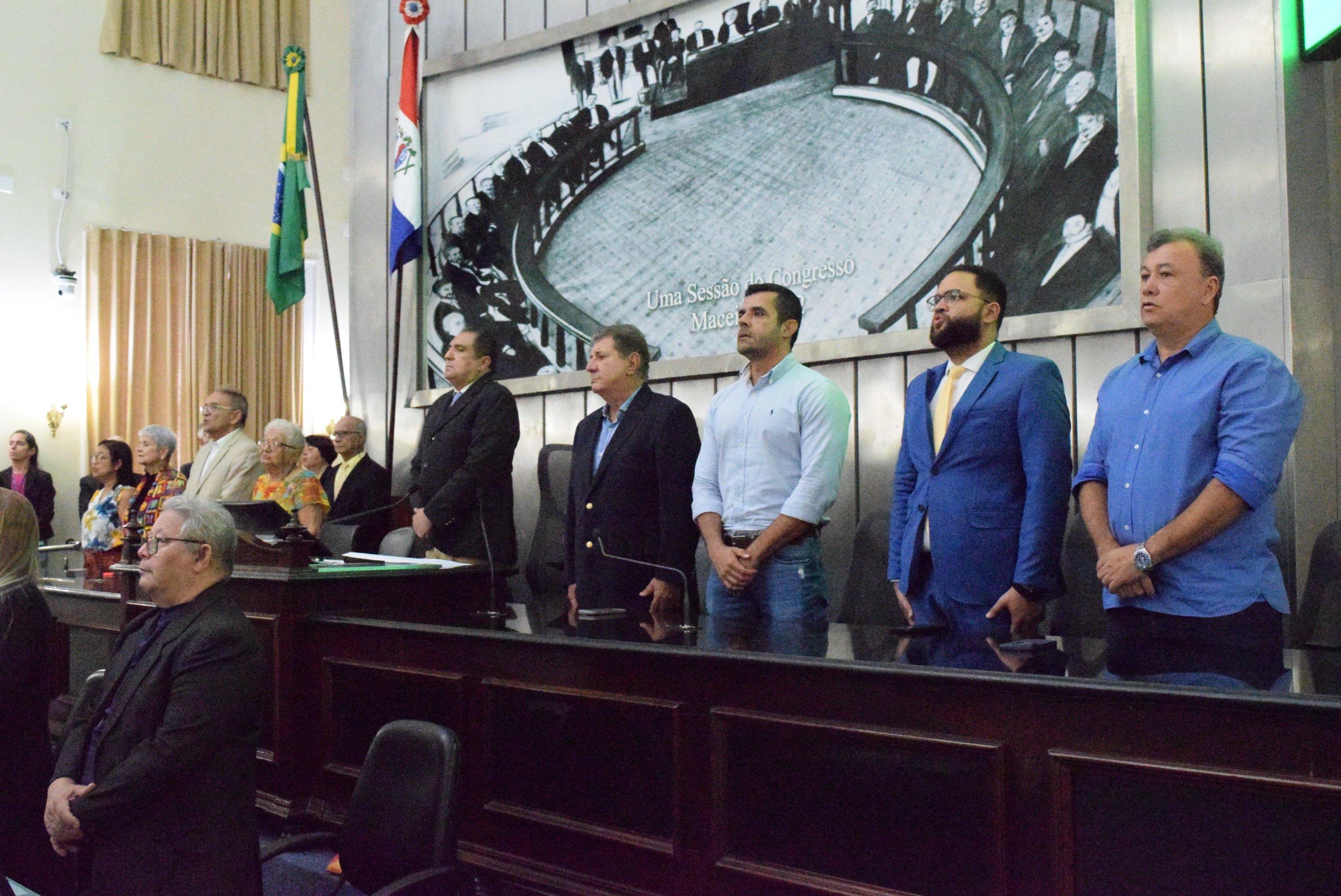 Sessão Solene - Título de Patrimônio Cultural - Maria de Lourdes  (5).JPG