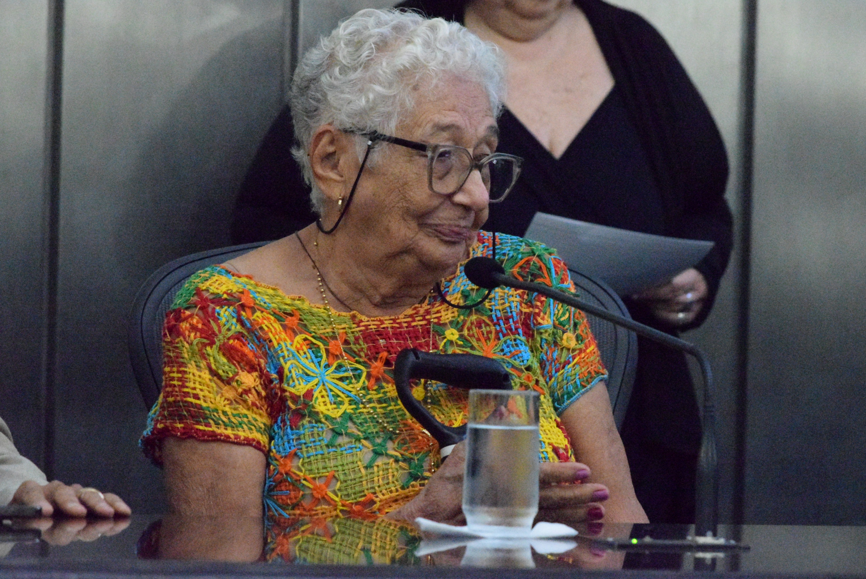 Sessão Solene - Título de Patrimônio Cultural - Maria de Lourdes  (6).JPG