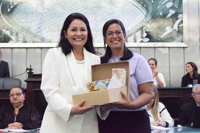Sessão Solene - Comenda Vera Arruda - Arquimércia Cedrim e Marina Ferrari (12).JPG