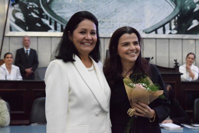 Sessão Solene - Comenda Vera Arruda - Arquimércia Cedrim e Marina Ferrari (8).JPG