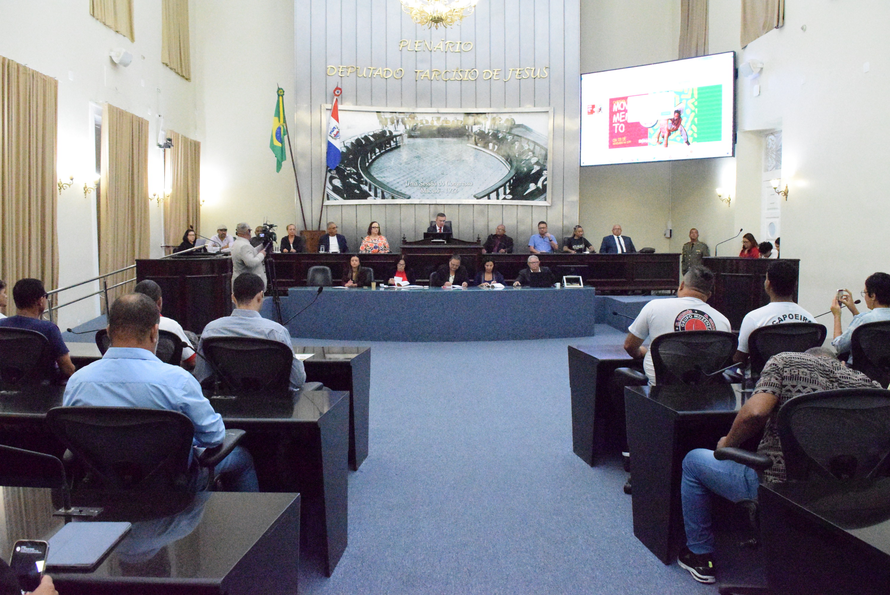 Sessão Especial - Capoeira e Inclusão Social (5).JPG