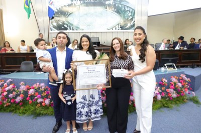 Comenda Vera Arruda_Emprreendedoras alagoanas (2).jpeg