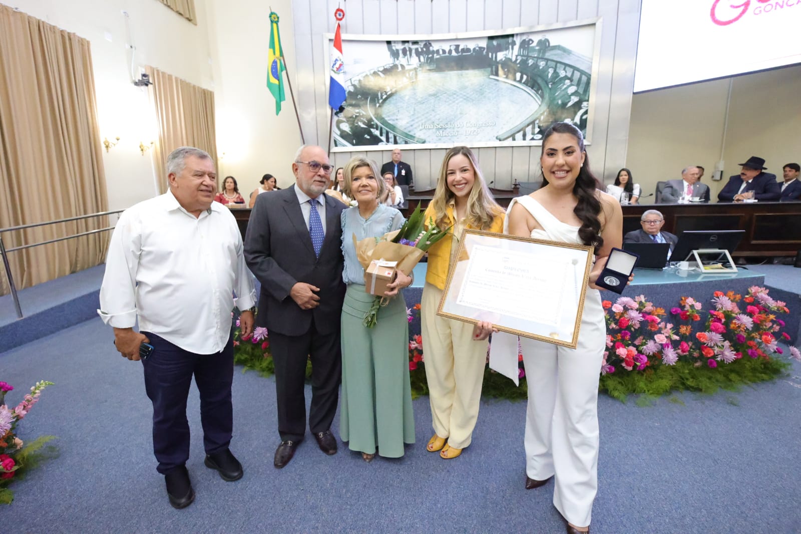 Comenda Vera Arruda_Emprreendedoras alagoanas (4).jpeg