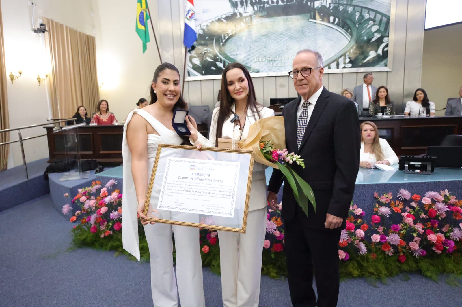 Comenda Vera Arruda_Emprreendedoras alagoanas (7).jpeg