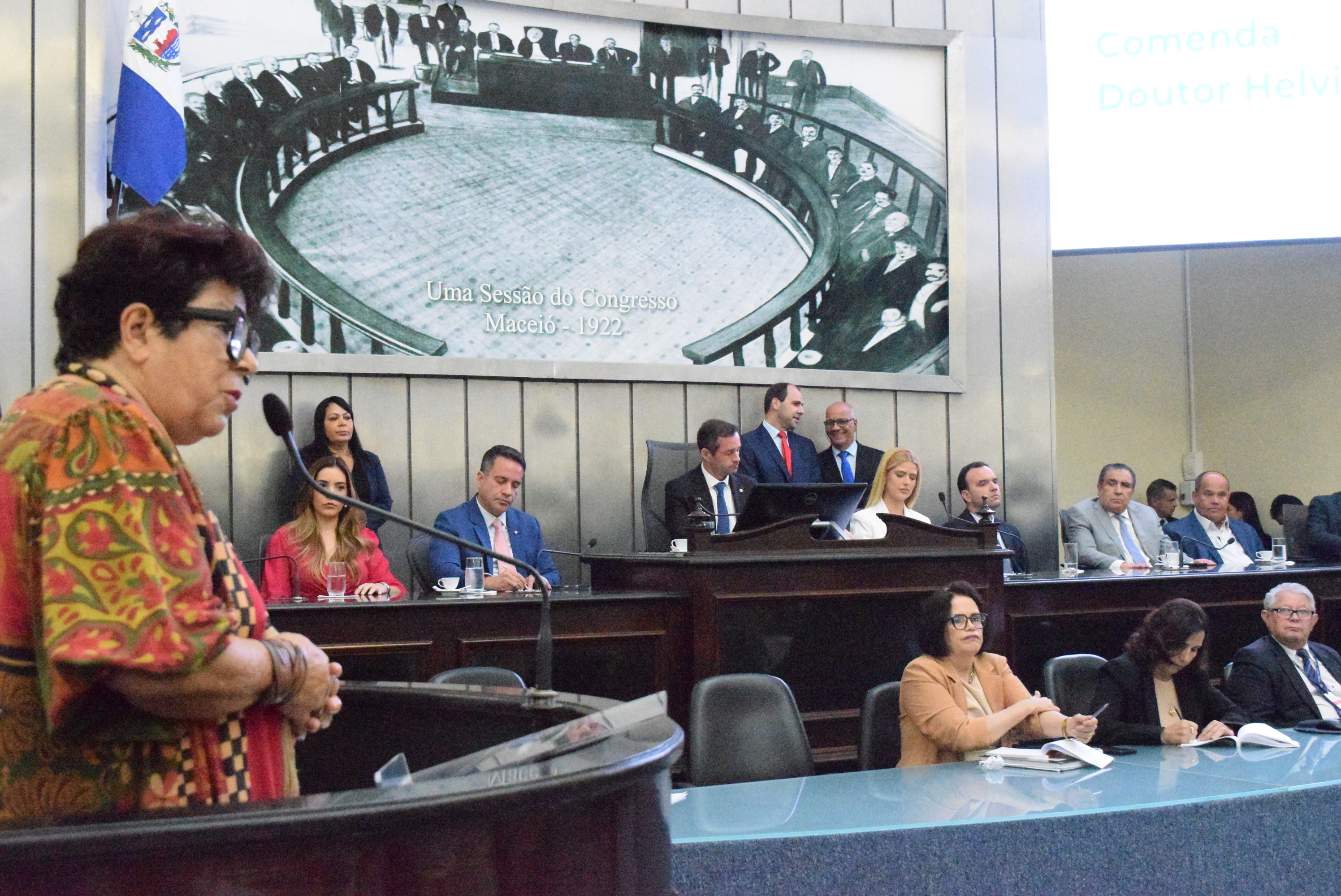 Sessão Solene - Comenda Dr. Hélvio Auto - Rafaella Britto (11).JPG