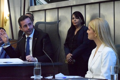 Sessão Solene - Comenda Dr. Hélvio Auto - Rafaella Britto (35).JPG