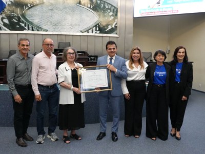 Comenda Tavares Bastos - Mara Sílvia Carvalho de Menezes (1).jpeg