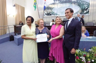 Título de Cidadã Benemérita Pontes de Miranda - Marilma Torres (14).jpeg