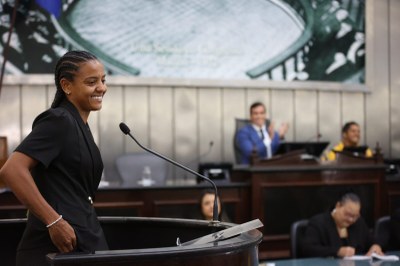 Sessão Solene - Comenda Marta - Geyse Ferreira (1).jpeg