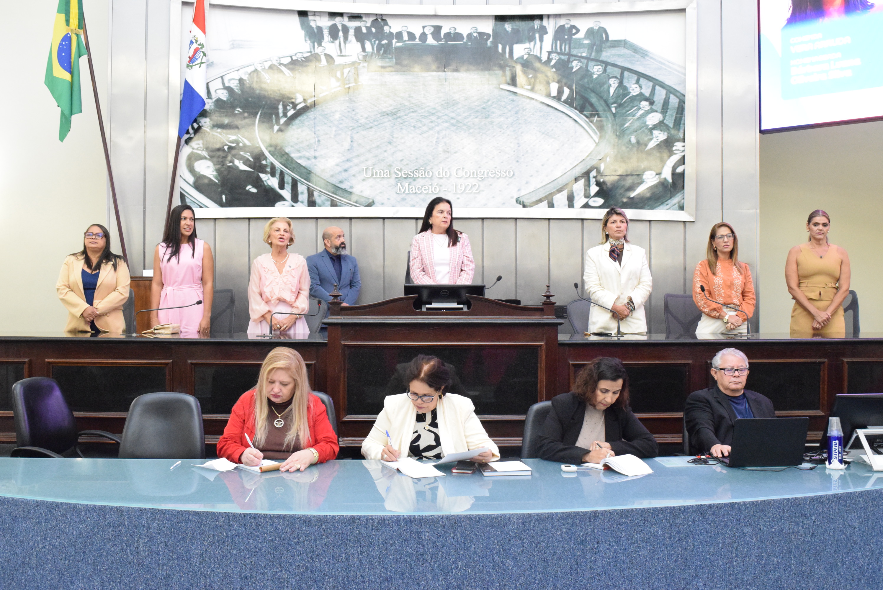 06.03 - Comendas a mulheres pilarenses (1).JPG