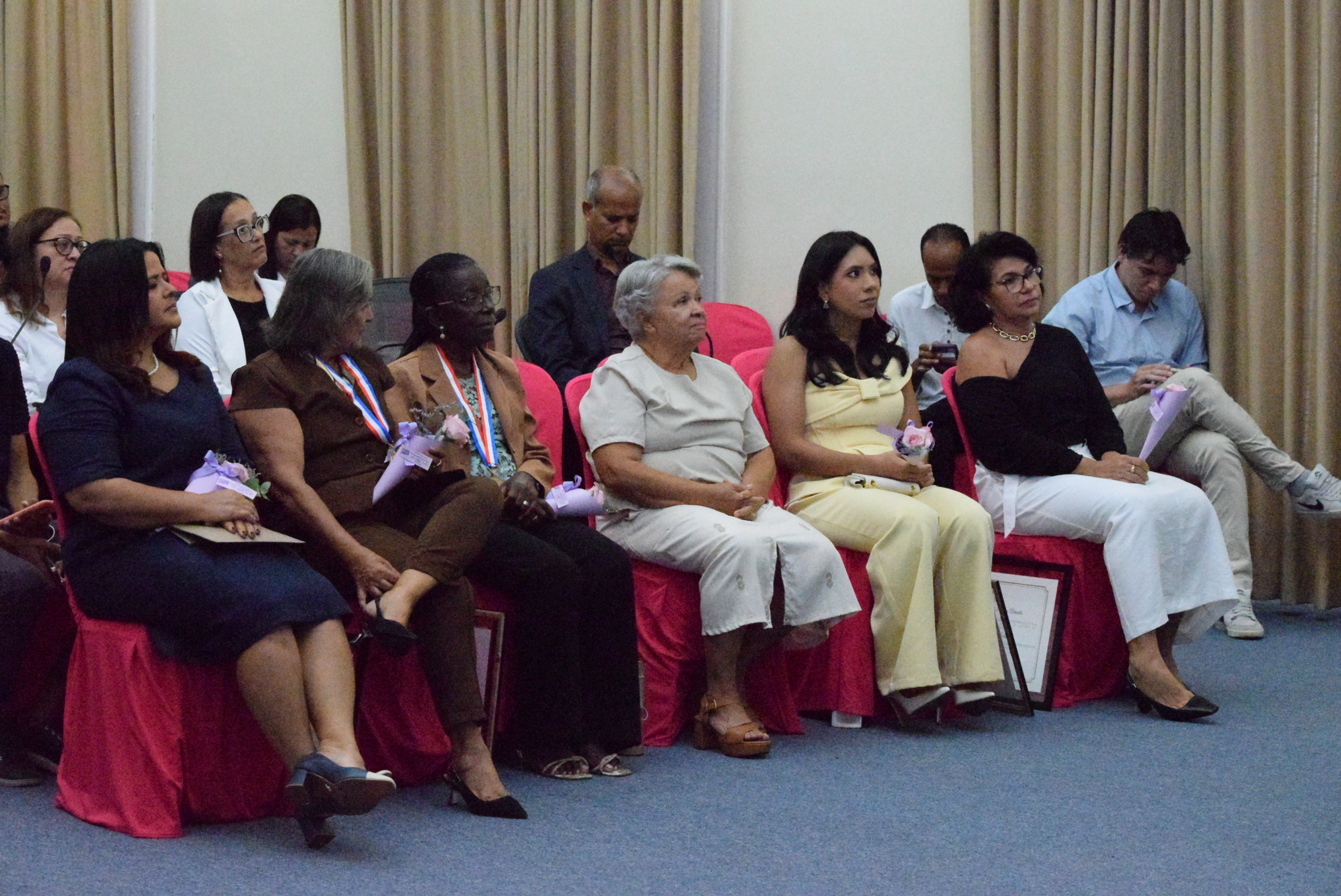 06.03 - Comendas a mulheres pilarenses (25).JPG