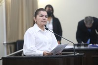 Ângela Garrote apresenta reivindicação de donos de postos de combustíveis solicitando redução no ICMS