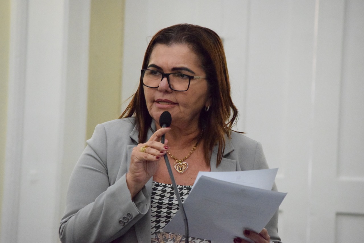 Ângela Garrote faz relato da sua trajetória pessoal e política