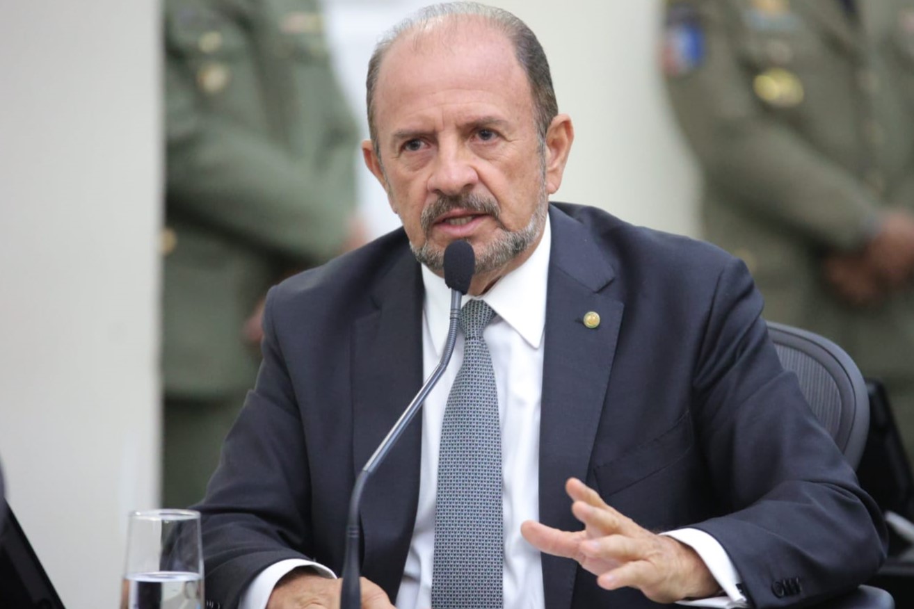 Antonio Albuquerque cobra tomógrafo para Unidade de Emergência do Agreste