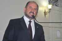 Antonio Albuquerque contesta informações apresentadas em matéria jornalística