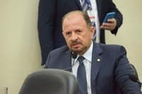 Antonio Albuquerque faz pronunciamento em solidariedade ao vice-governador Luciano Barbosa