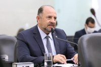 Antonio Albuquerque lamenta prisão de Roberto Jefferson e critica posicionamento do STF