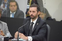 Aprovada, em 1º turno, PEC que autoriza transferência de recursos para municípios através de emendas à LOA