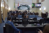 Aprovado, em 1º turno, projeto que define verba indenizatória aos militares para compra de uniformes