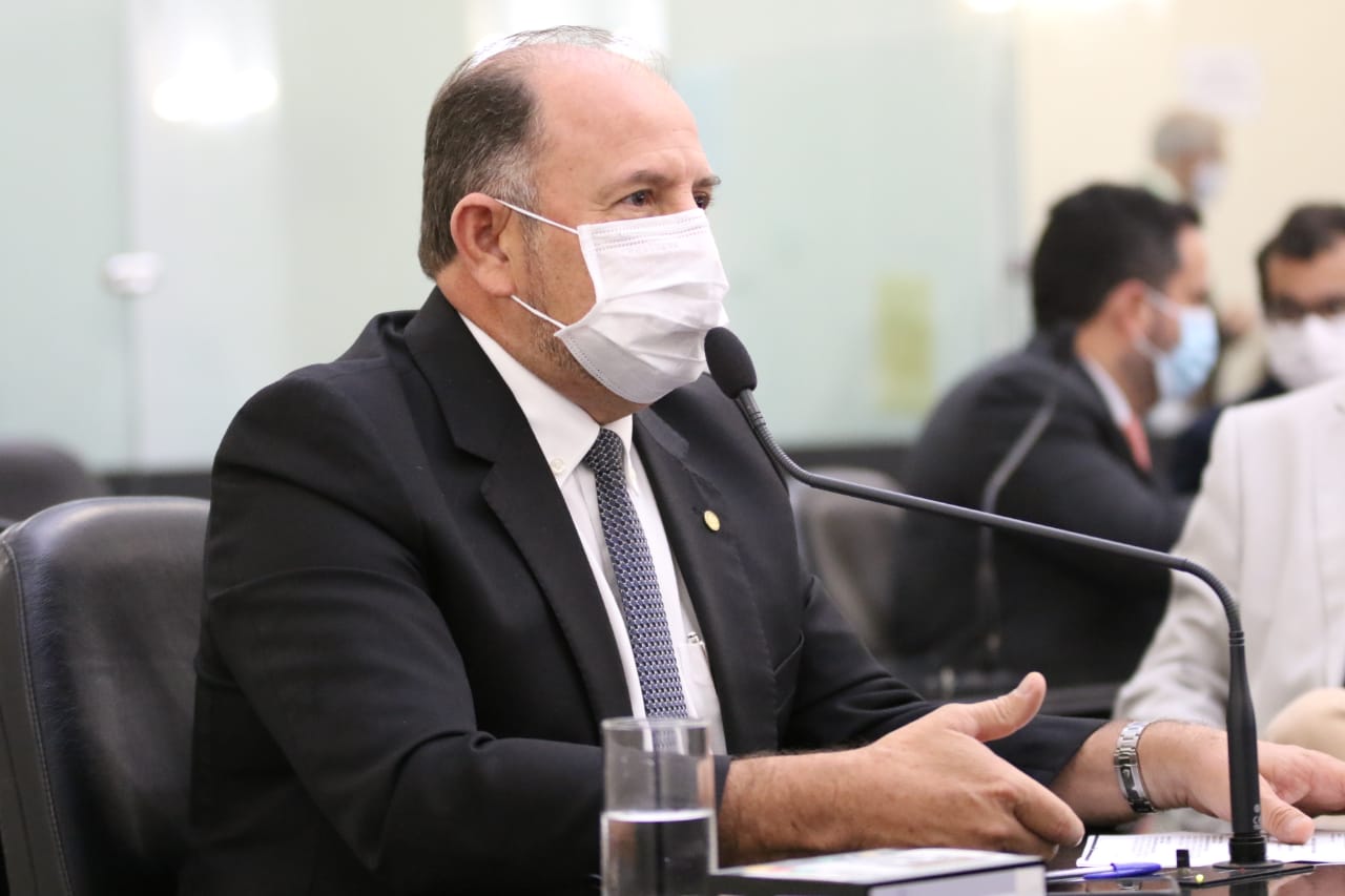 Assembleia aprova homenagem ao ex-prefeito Nivaldo Ferreira de Albuquerque