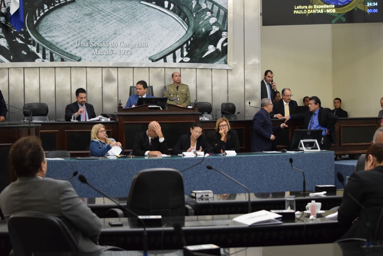 Assembleia realiza sessão virtual com pauta sobre combate ao coronavírus