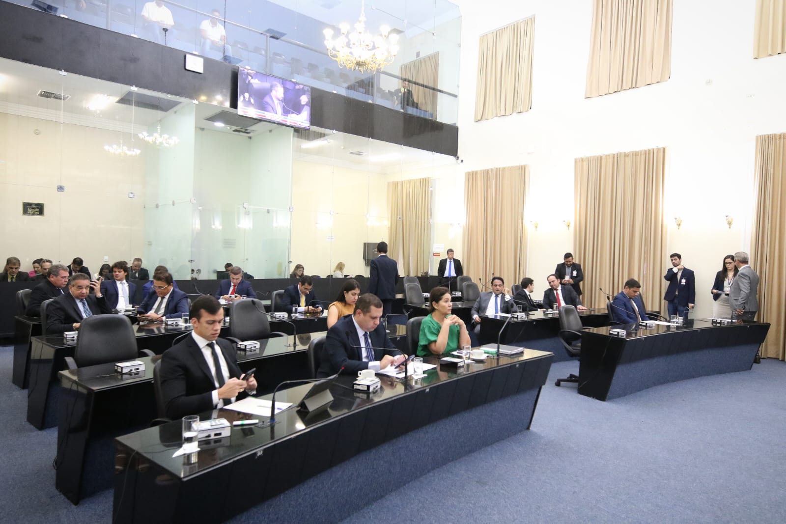Assembleia receberá secretários de Estado para discutir segurança nas escolas