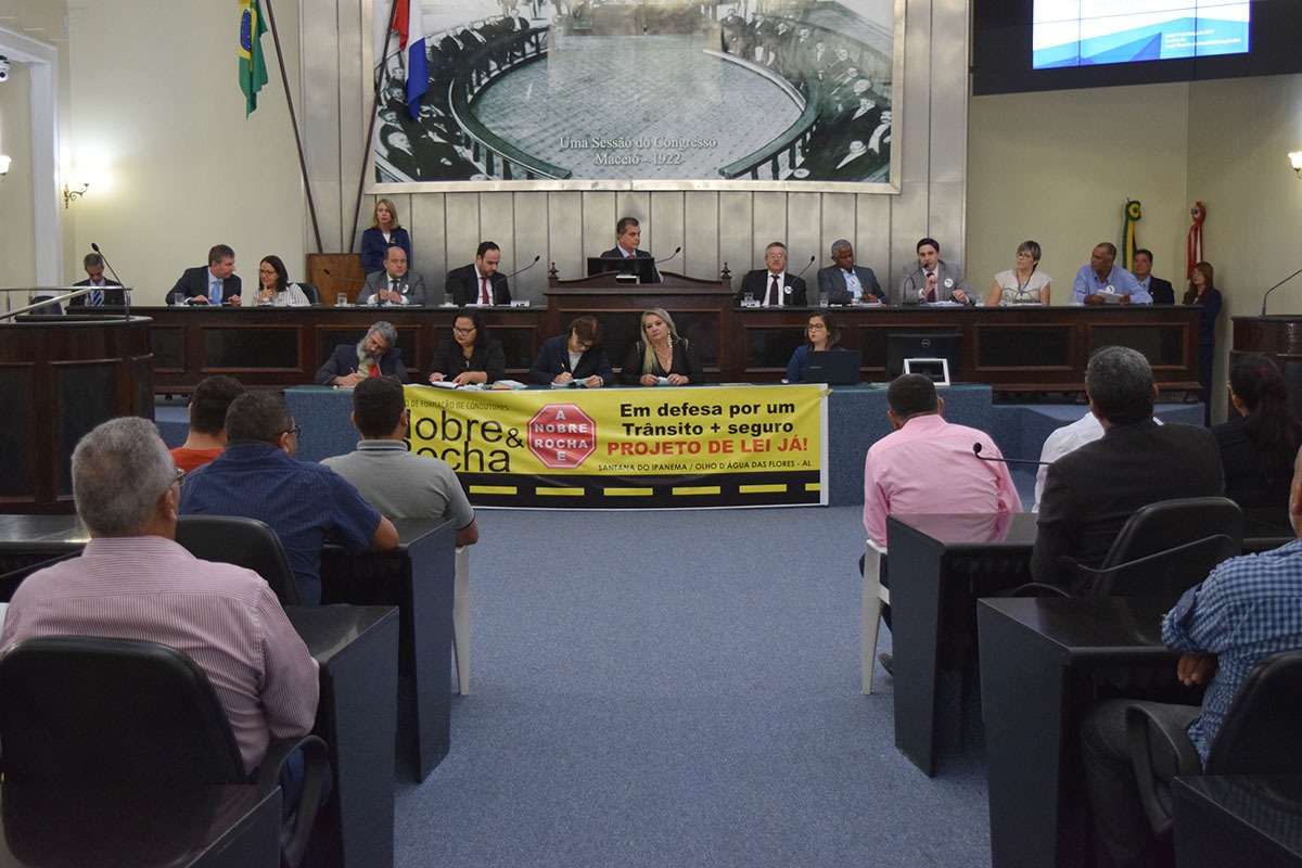 Audiência debate regulamentação de autoescolas em Alagoas