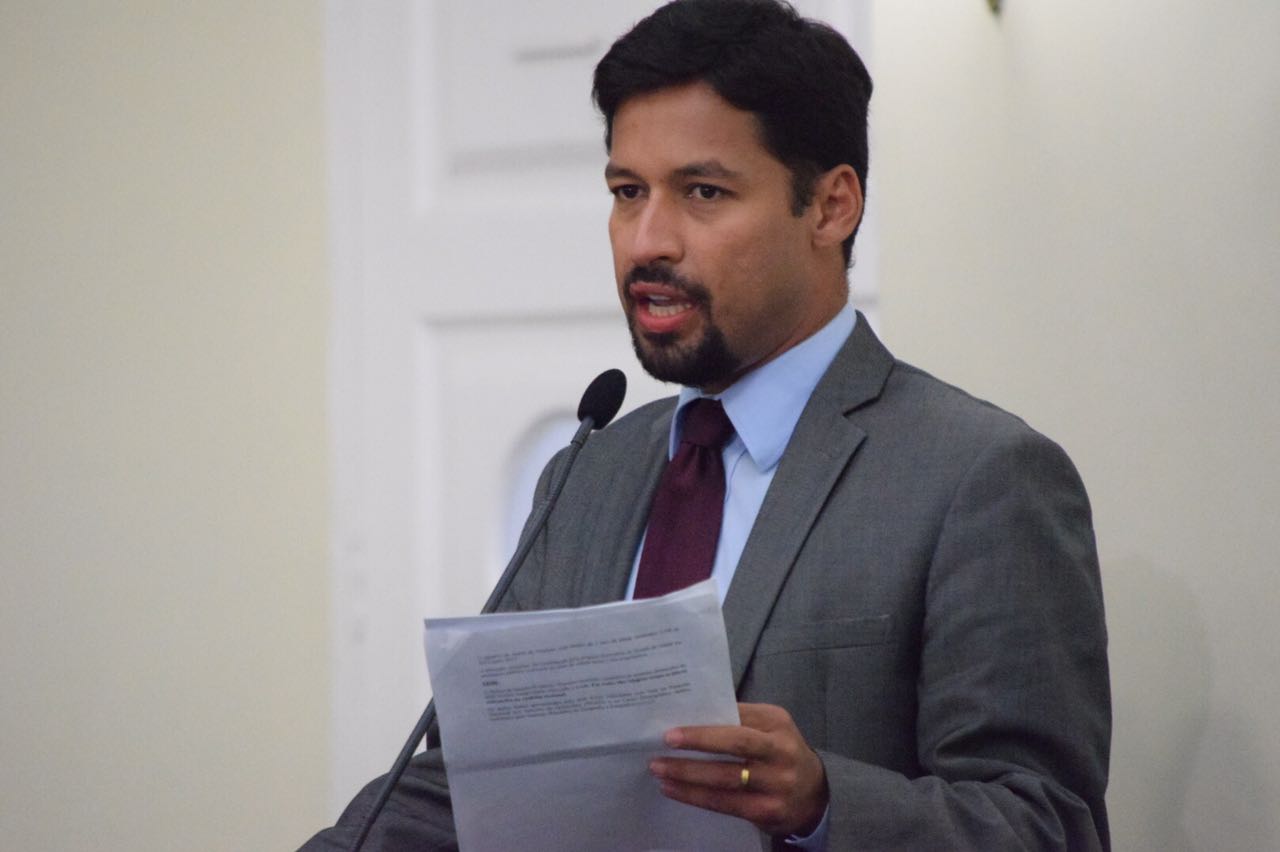 Aumento na taxa de mortalidade infantil gera debate sobre a política de saúde pública do Estado