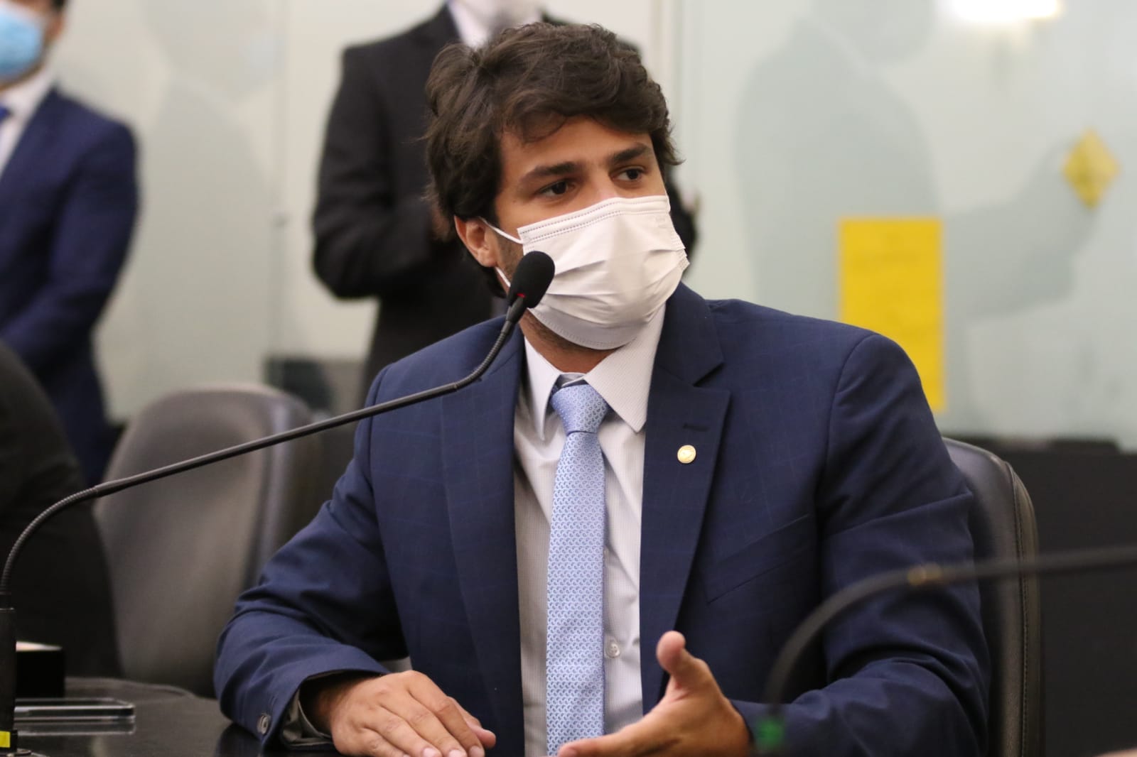 Breno Albuquerque destaca aniversário de Maribondo com realização de obras no município