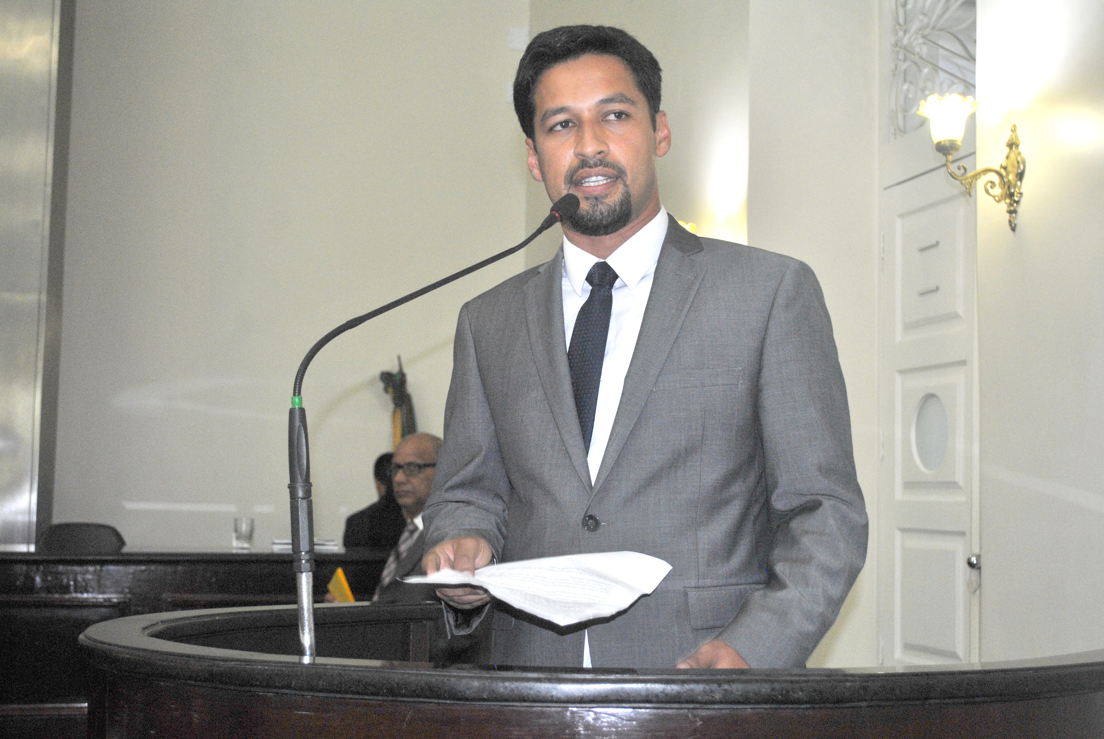 Brigas entre torcidas organizadas é tema do pronunciamento de Rodrigo Cunha