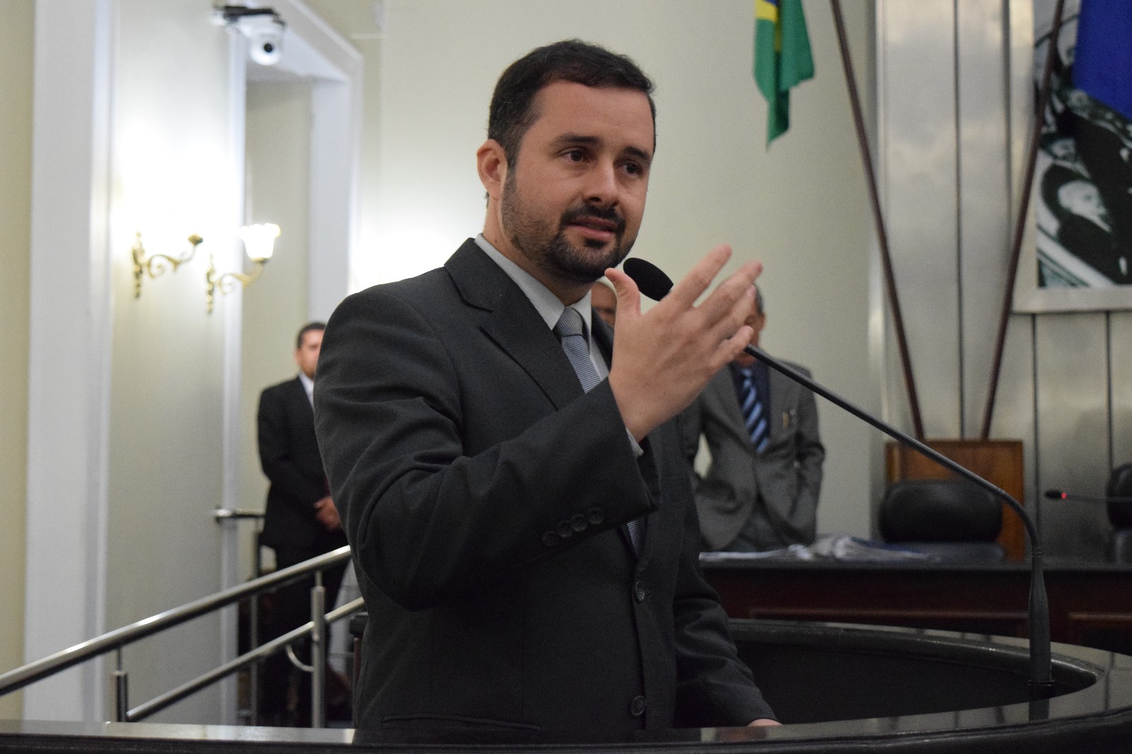 Bruno cobra publicação de resolução que modifica critérios para eleição da Mesa Diretora