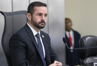 Bruno Toledo destaca trabalho e parabeniza os Defensores Públicos pela passagem do seu dia