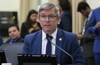 Cabo Bebeto critica fechamento de clínicas para tratamento de dependentes químicos