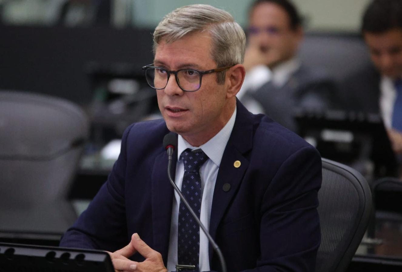 Cabo Bebeto critica gestão da saúde e pede respostas à Sesau