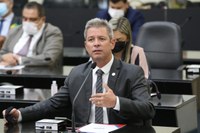 Cabo Bebeto protocola inscrição a governador do Estado