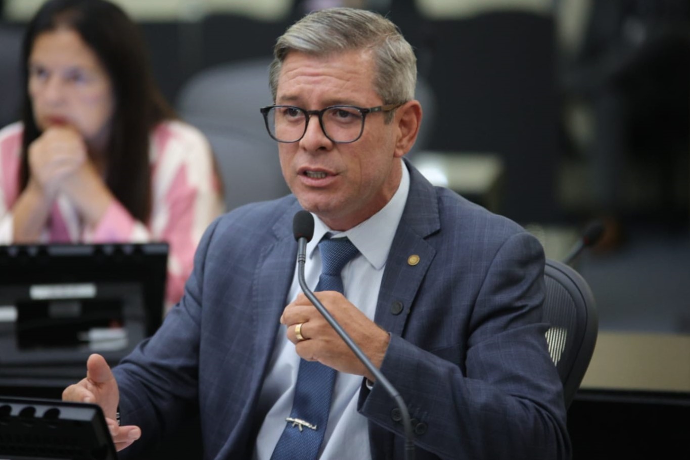 Cabo Bebeto repercute casos de corrupção no INSS