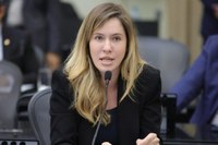 Cibele Moura celebra aprovação do projeto que institui o Código Alagoano do Autista