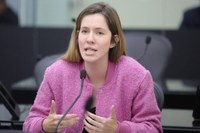 Cibele Moura celebra aumento de voos e expectativa de 100% de ocupação hoteleira