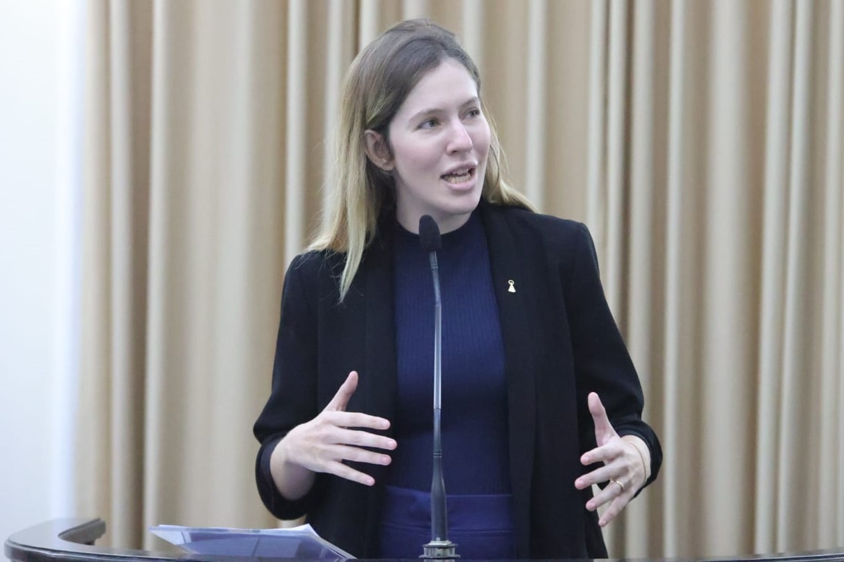 Cibele Moura cobra aprovação de projeto que torna obrigatória instalação de câmeras em ambientes com crianças