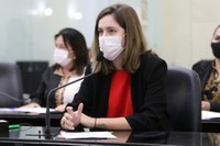 Cibele Moura cobra inclusão de estudantes de Odontologia na lista de prioridade para vacinação