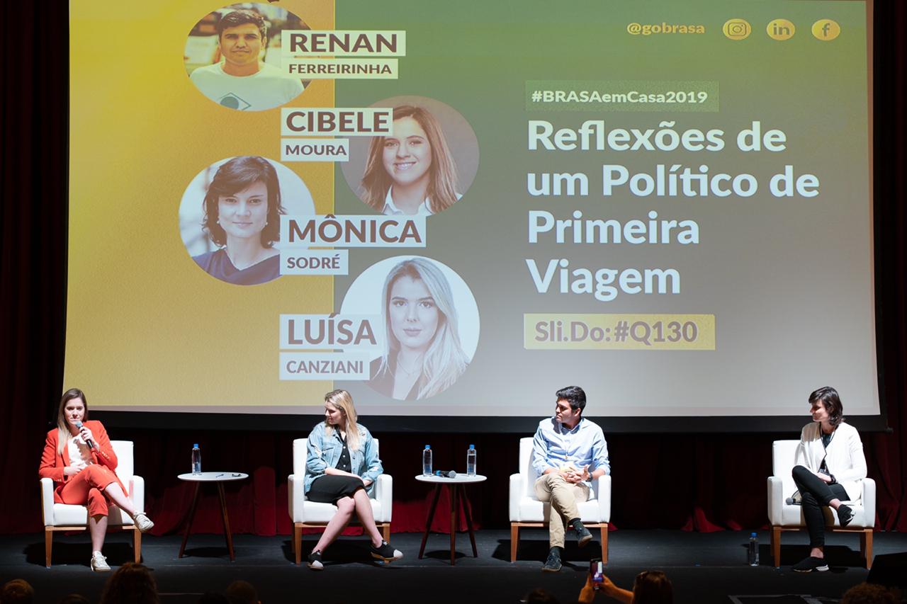 Cibele Moura defende, durante evento em São Paulo, maior participação de jovens na política