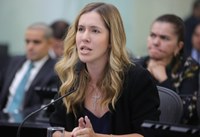 Cibele Moura defende que universidades estaduais realizem vestibulares próprios