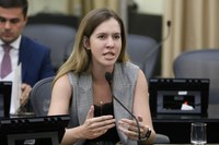 Cibele Moura destaca trabalho da Polícia Civil que identificou perfis de agressores na internet  