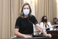 Cibele Moura quer assegurar distribuição de máscaras de proteção facial a usuários do transporte público