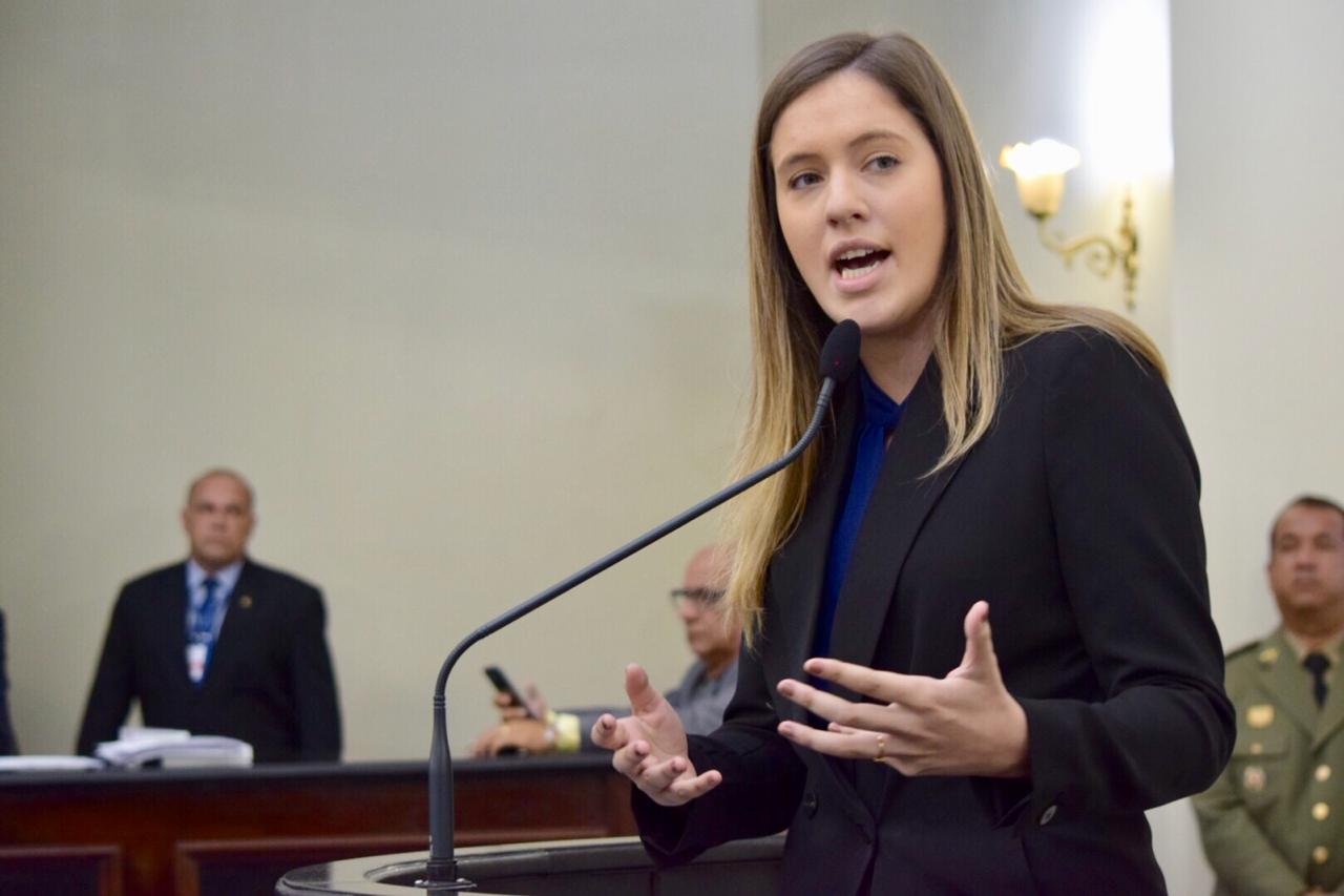 Cibele Moura relata resistência à fiscalização em escola estadual