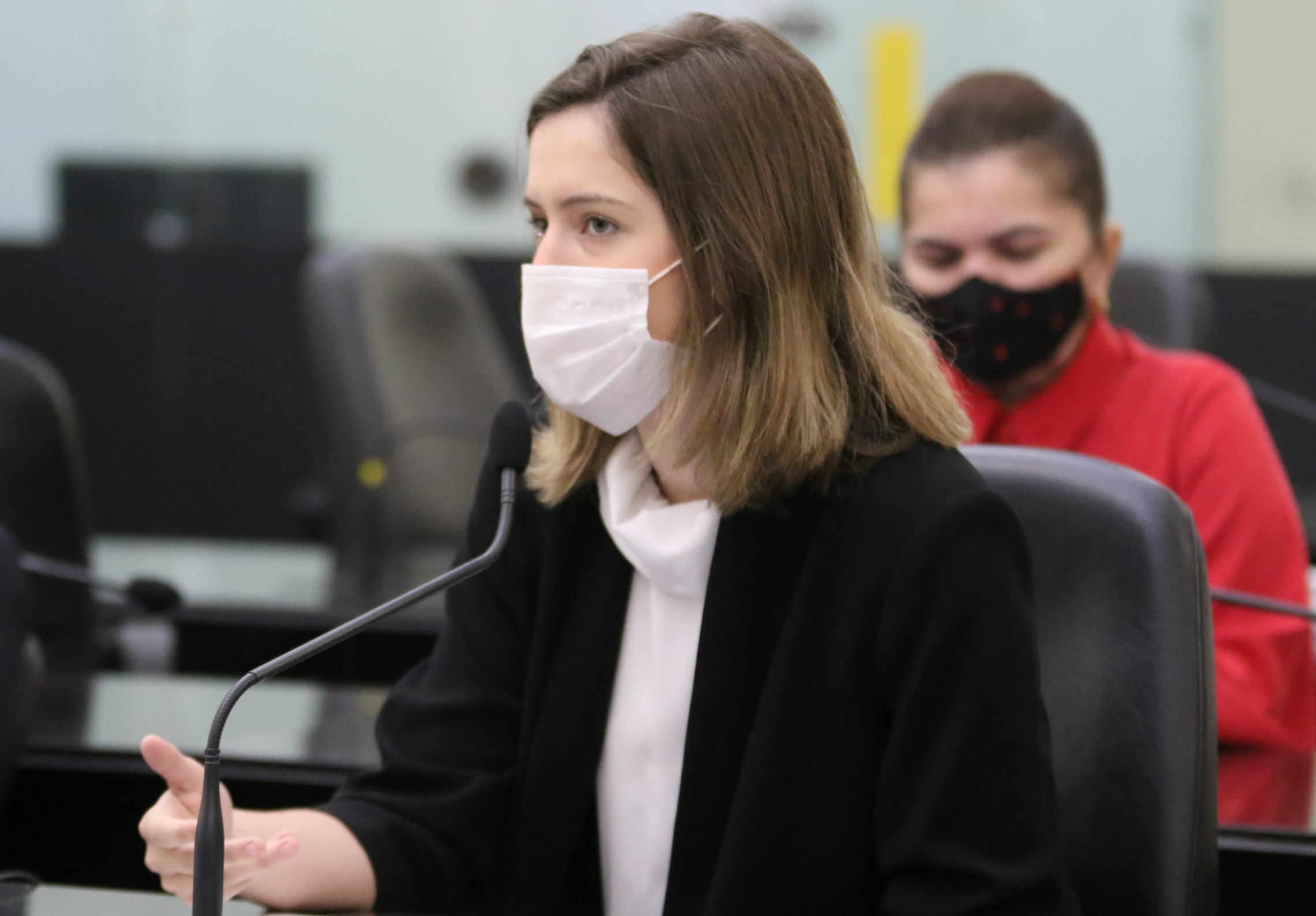 Cibele Moura solicita benfeitorias para o povoado Ilha do Ferro