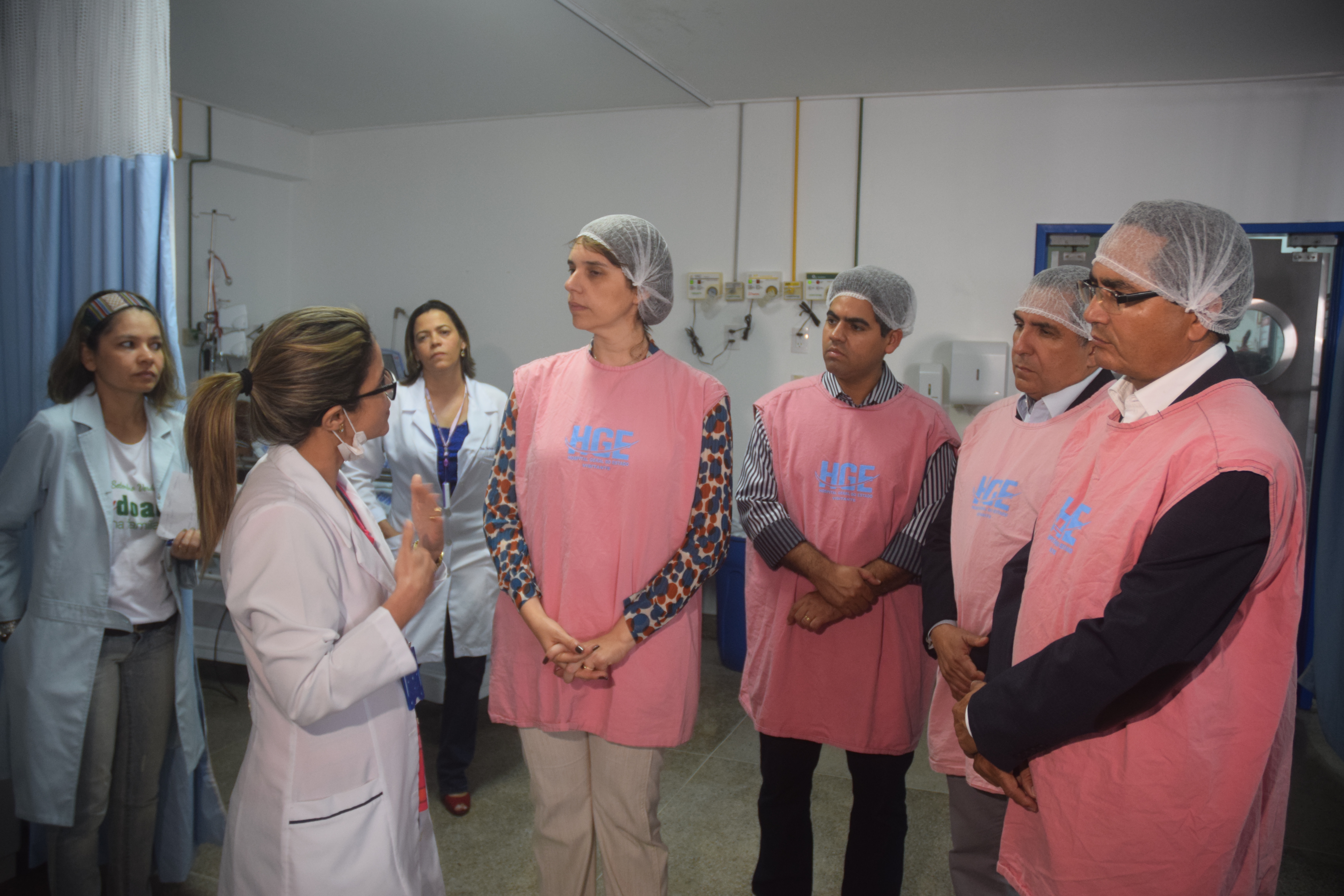 Comissão de deputados faz visita ao Hospital Geral do Estado