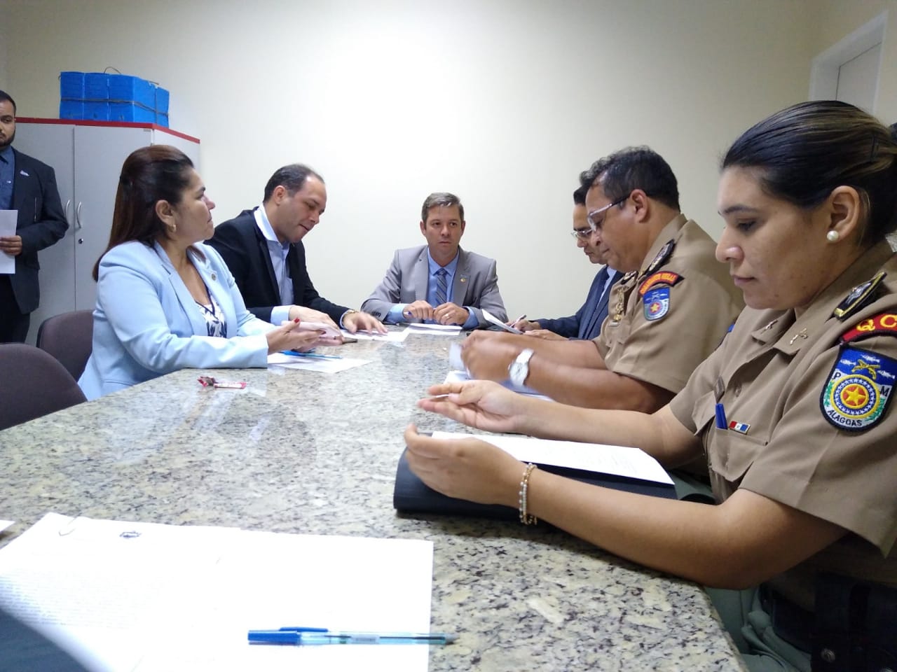 Comissão de Segurança Pública recebe comandante da PM e debate melhorias para a corporação