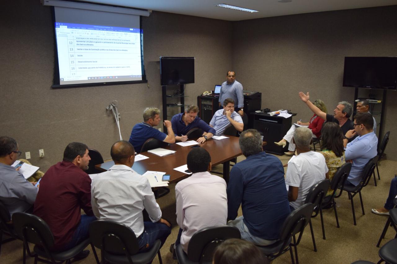 Comissão Especial do Pinheiro recebe reivindicações destinadas aos governos Federal, Estadual e Municipal