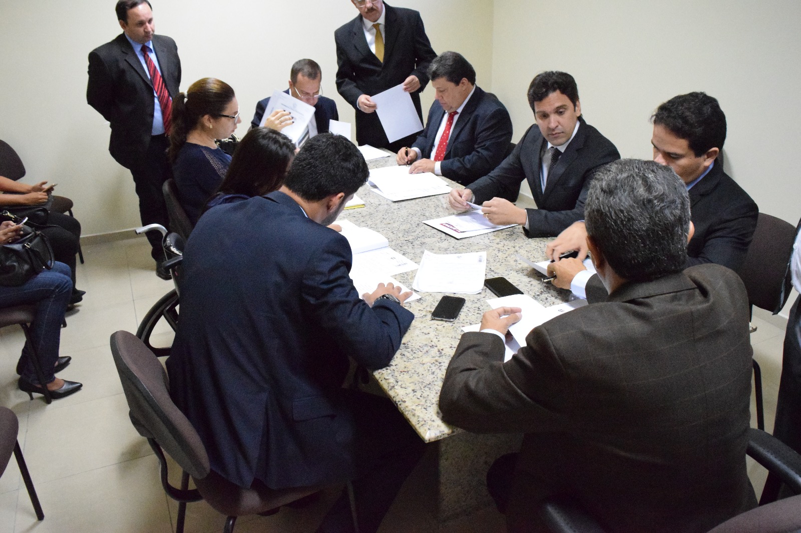 Comissões realizam reunião conjunta e aprovam 10 projetos de lei 